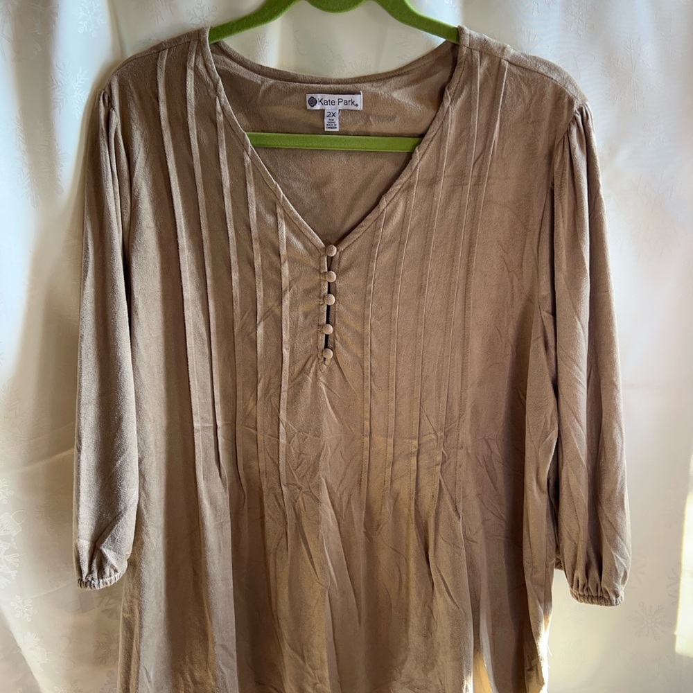 Kate & Park Women's Beige Blouse